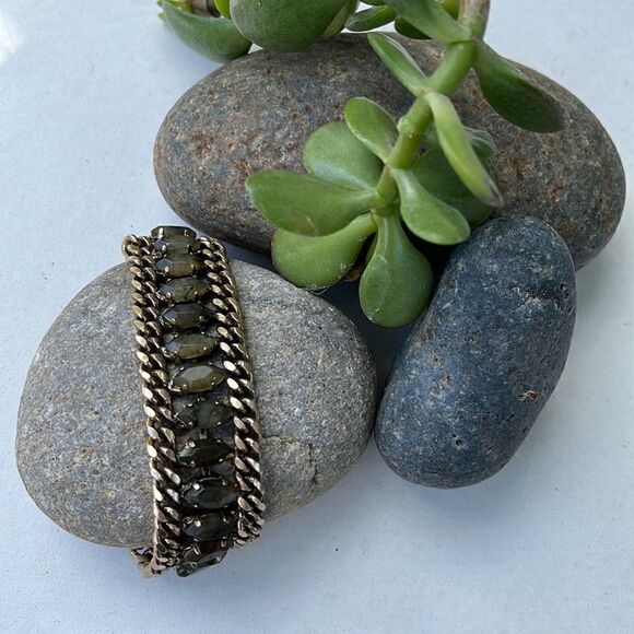 Banana Republic classic stone and gold ladder style bracelet! - Picture 1 of 4